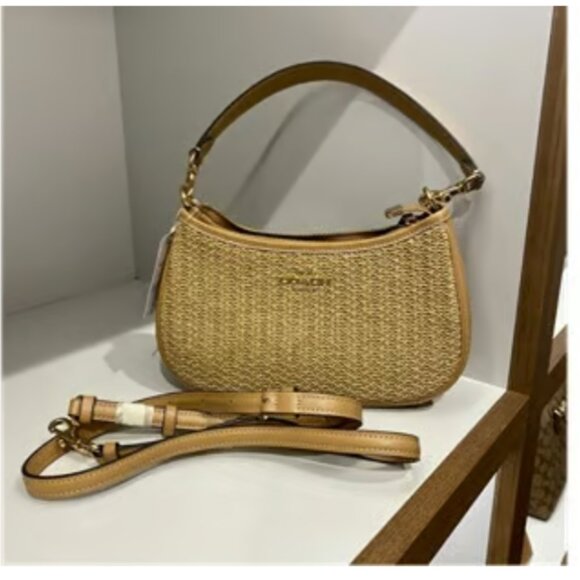 Designer Coach Teri Crossbody - Picture 2 of 4